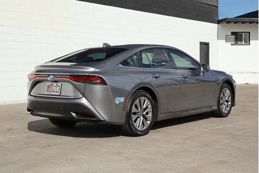 2021 Toyota Mirai Base