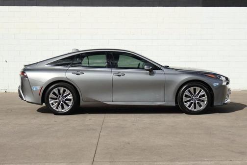 2021 Toyota Mirai Base