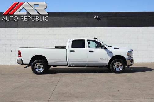 2019 RAM 2500 4X4 Tradesman Crew Cab 6.4L HEMI