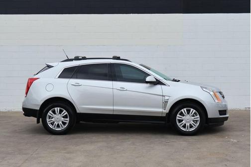 Radiant Silver Metallic 2011 Cadillac SRX Base