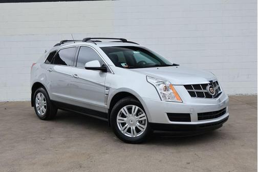 Radiant Silver Metallic 2011 Cadillac SRX Base