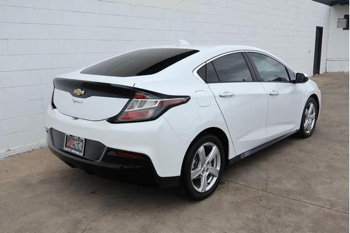 Summit White 2017 Chevrolet Volt LT