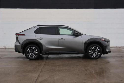 2023 Toyota bZ4X XLE