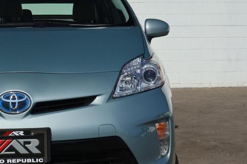 2014 Toyota Prius Three