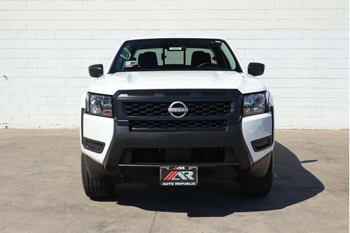 2025 Nissan Frontier S