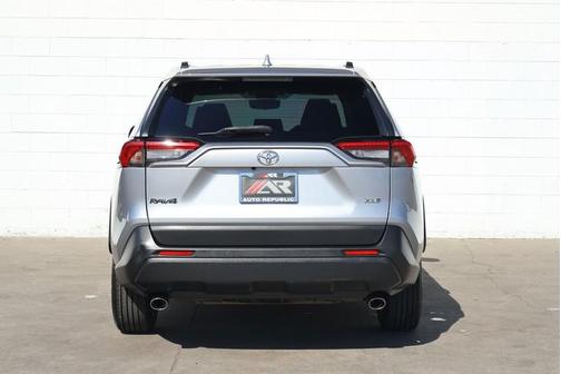 GRAY 2019 Toyota RAV4 XLE