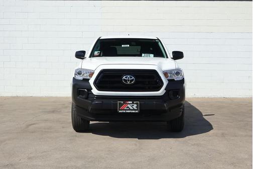Super White 2022 Toyota Tacoma SR