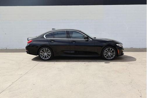 2019 BMW 330 w/convenience package & PARK DISTANCE CONTROL