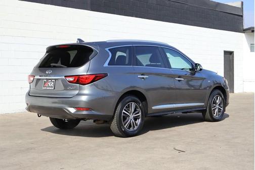 2016 INFINITI QX60 Base