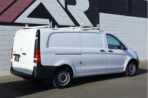 2018 Mercedes-Benz Metris Base