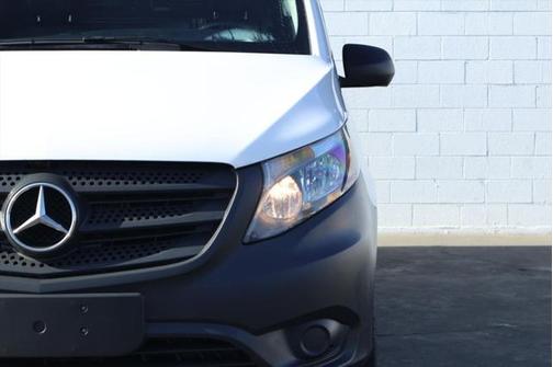 2018 Mercedes-Benz Metris Base