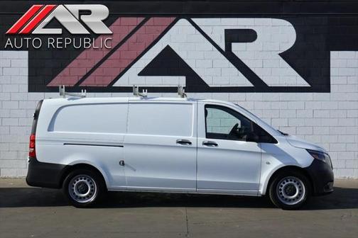 2018 Mercedes-Benz Metris Base