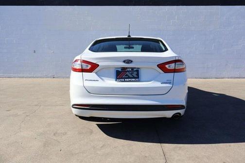 2015 Ford Fusion Hybrid SE