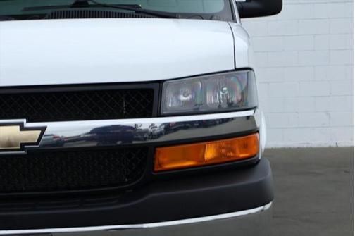 2021 Chevrolet Express 3500 LT extended wb w/15 pass seating
