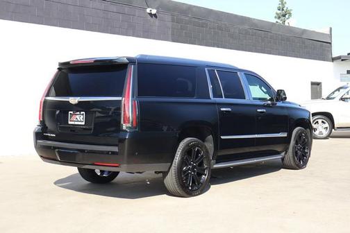 2017 Cadillac Escalade ESV Luxury