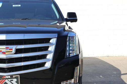 2017 Cadillac Escalade ESV Luxury