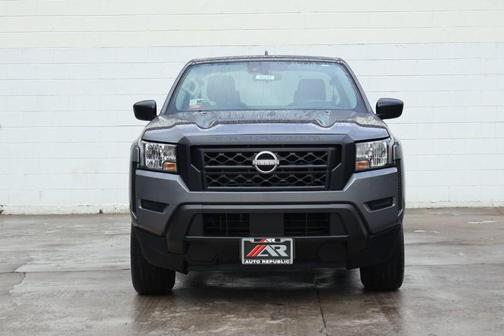 2022 Nissan Frontier S
