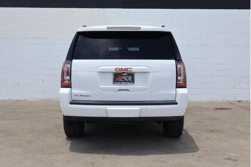 Summit White 2019 GMC Yukon SLE