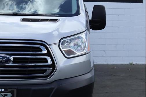 2017 Ford Transit-350 XLT