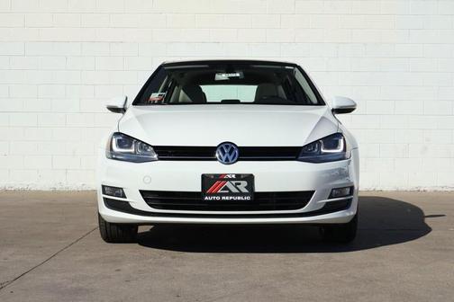 2016 Volkswagen Golf TSI SE 4-Door