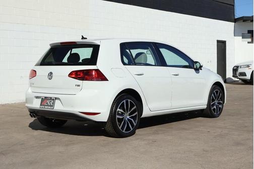2016 Volkswagen Golf TSI SE 4-Door