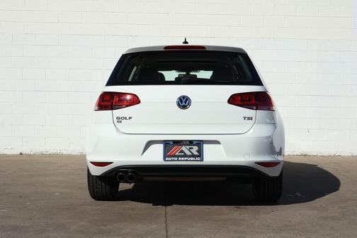 2016 Volkswagen Golf TSI SE 4-Door