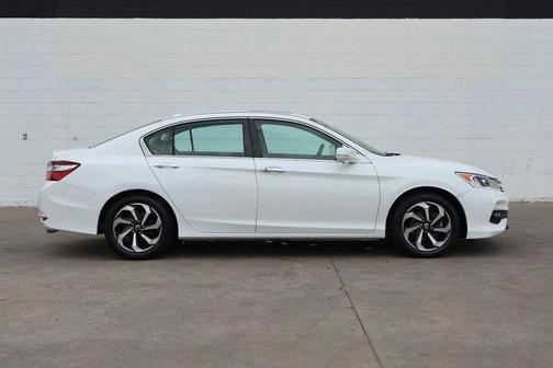 2017 Honda Accord EX