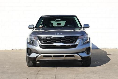 2023 Kia Seltos LX IVT AWD