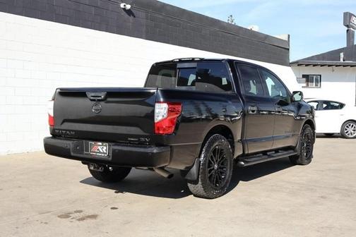 2018 Nissan Titan SV