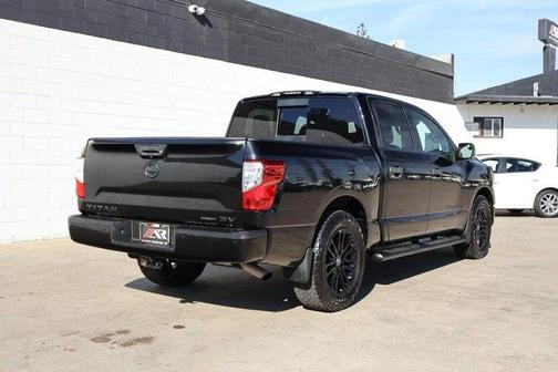 2018 Nissan Titan SV