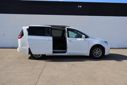 2021 Chrysler Pacifica Touring