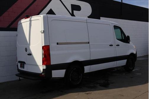 2020 Mercedes-Benz Sprinter 1500 1500 STANDARD ROOF 144' WB