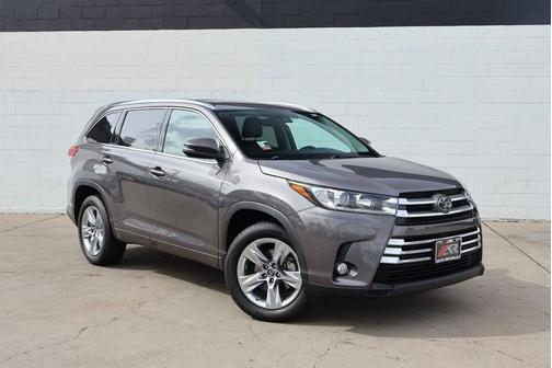 2017 Toyota Highlander Limited