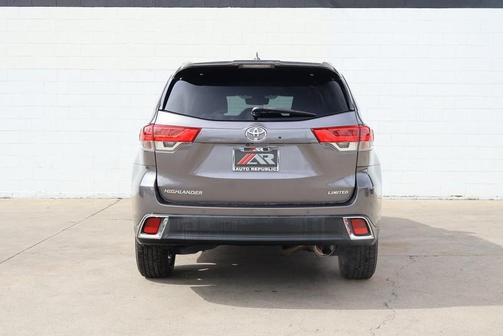 2017 Toyota Highlander Limited