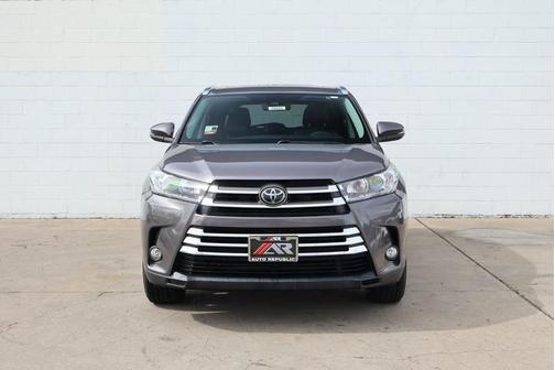 2017 Toyota Highlander Limited
