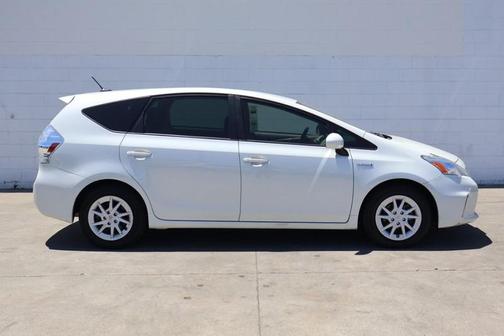2014 Toyota Prius v Three