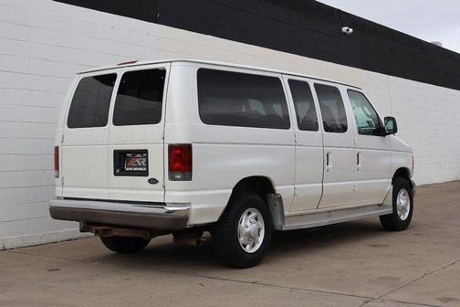 2003 Ford E350 Super Duty XL Wagon
