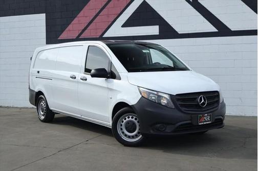 2020 Mercedes-Benz Metris Base