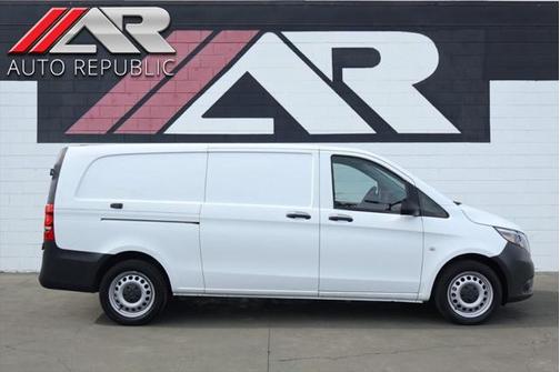 2020 Mercedes-Benz Metris Base