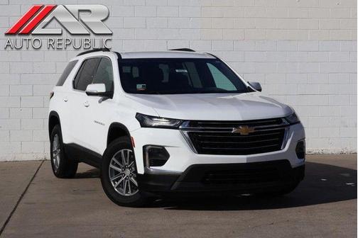 2022 Chevrolet Traverse LT Cloth