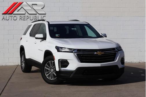 2022 Chevrolet Traverse LT Cloth