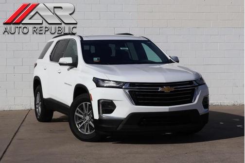 2022 Chevrolet Traverse LT Cloth