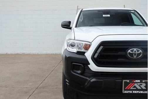 2022 Toyota Tacoma SR