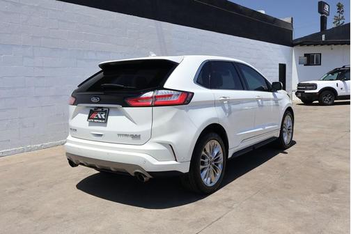 White Metallic 2020 Ford Edge Titanium