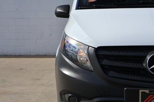 2017 Mercedes-Benz Metris Base