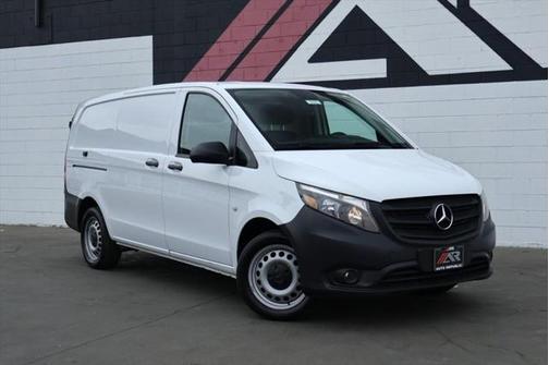 2020 Mercedes-Benz Metris Base