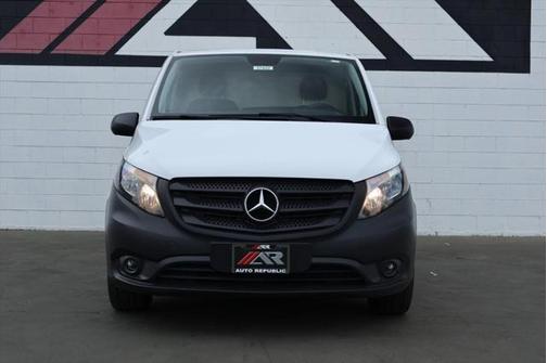2020 Mercedes-Benz Metris Base