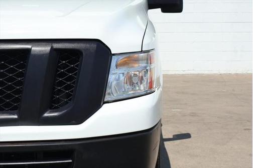 2015 Nissan NV Cargo NV2500 HD S V6