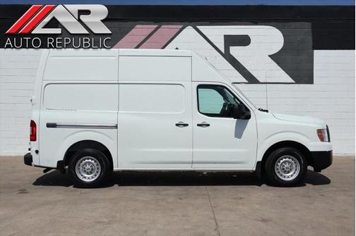 2015 Nissan NV Cargo NV2500 HD S V6