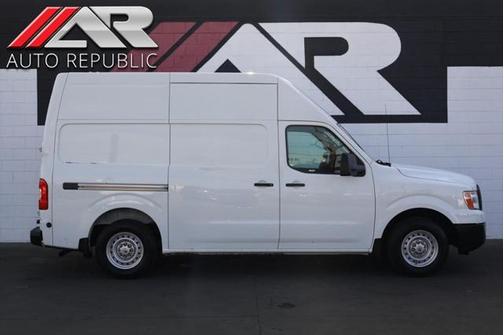 2015 Nissan NV Cargo NV2500 HD S V6